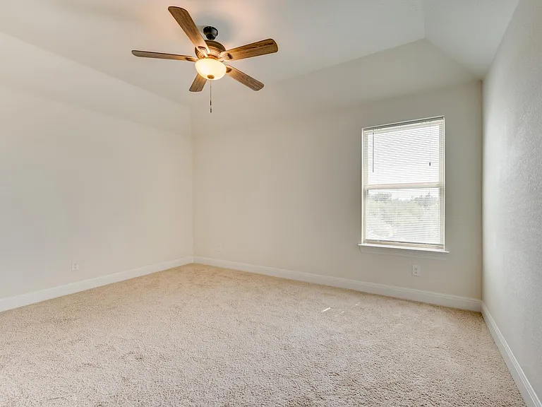 845 Richardson Ln — Photo 34