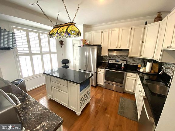 4th image of 13198 Ashnut Ln