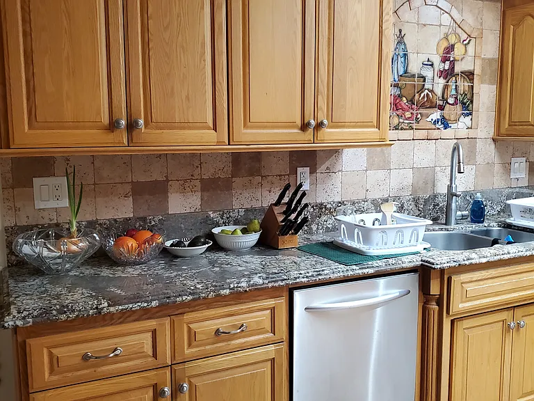 802 Acacia Ave #2 — Photo 12