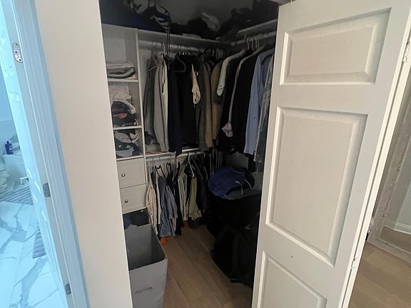 5th image of 635 N Dearborn St APT 1506