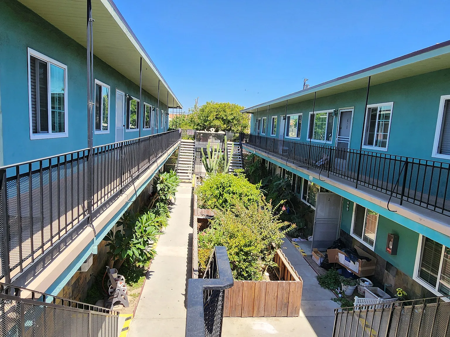 2 bed, 750 sqft, $1,995 — Photo 2