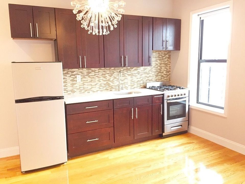 1st image of 308 Hart St #2B