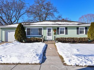 325 Armenia St, Fort Atkinson, WI 53538