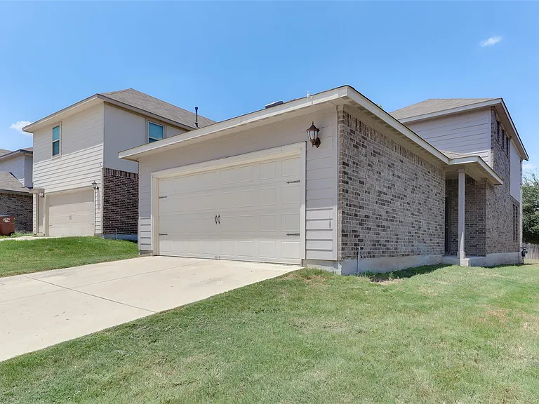 2929 Harvester Ln — Photo 25