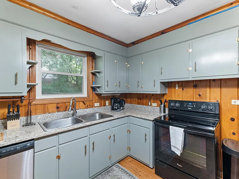 4140 Timberlane Dr — Photo 6