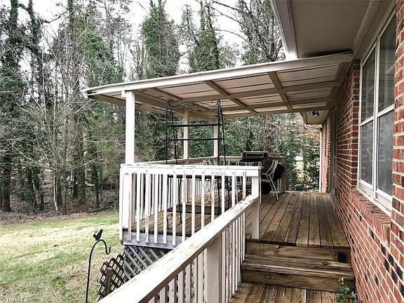 4th image of 3501 Regents Park Ln
