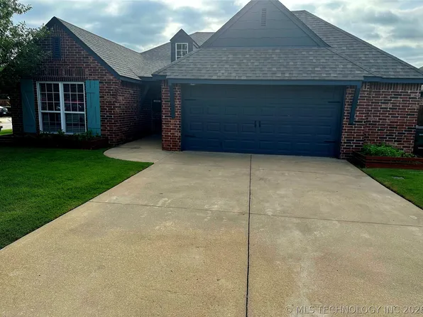 11827 N 117th East Ave, Collinsville, OK 74021