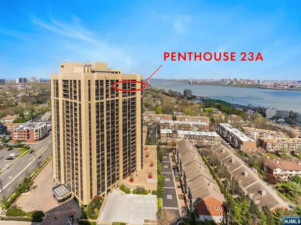 800 Palisade Ave #Penthouse 23a, Fort Lee, NJ 07024