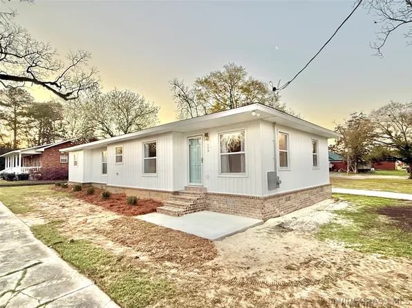 209 W Commerce St, Hartford, AL 36344