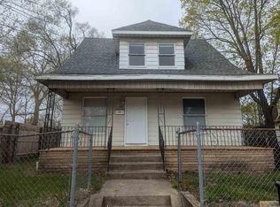 727 Diamond Ave, South Bend, IN 46628