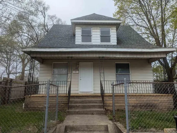 727 Diamond Ave, South Bend, IN 46628