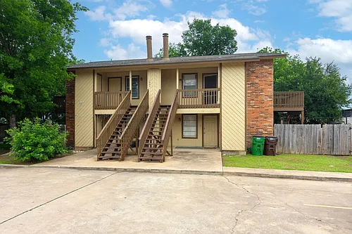 1607 Onion Creek Village Dr Photo 1