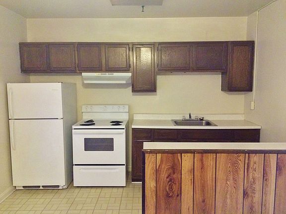 5th image of 214 S Highland Ave APT E