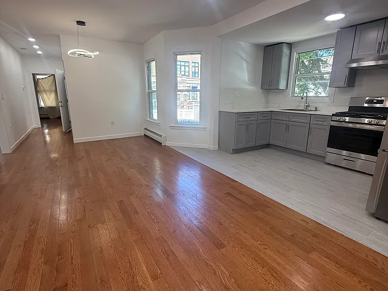 49-53 Mercer St #2 — Photo 2