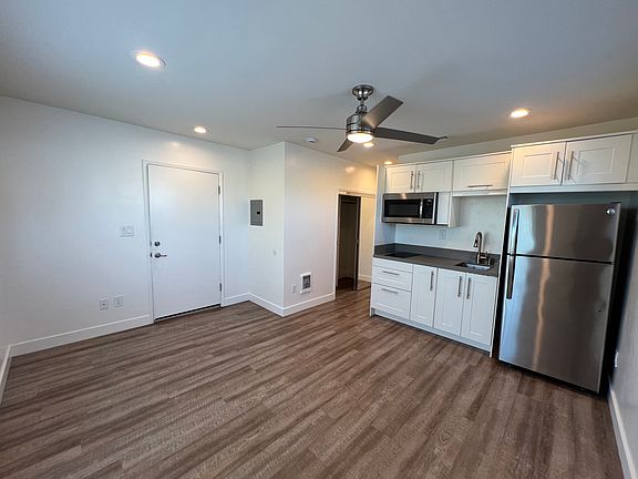 2nd image of 3952 Georgia St #3952.5