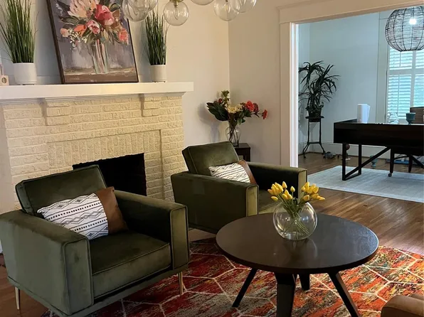 2615 Sharon Rd, Charlotte, NC 28211