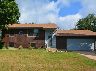 335 113th Ave NE, Blaine, MN 55434