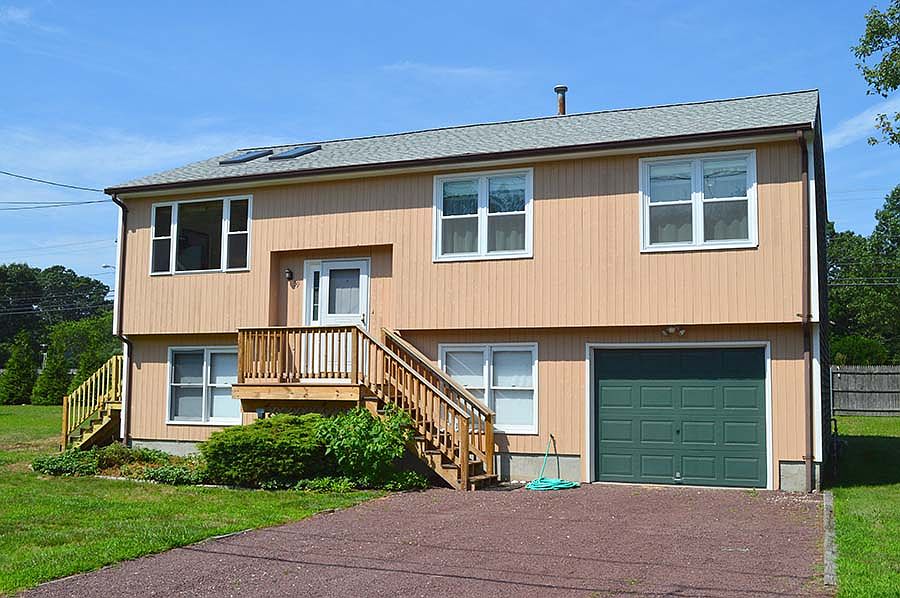 1st image of 39 Joy Ln
