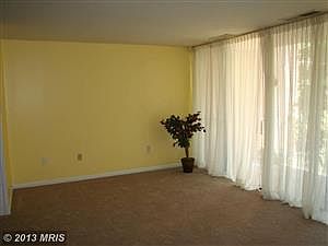 2nd image of 724 Quince Orchard Blvd APT T2