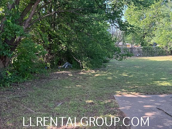 3rd image of 3107 SE 21st St