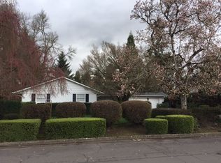 750 Fair Oaks Dr, Eugene, OR 97401