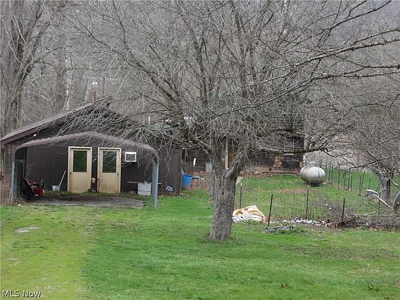 4th image of 954 Luke Chute Rd