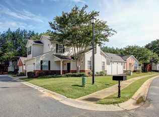 393 Windcroft Cir NW, Acworth, GA 30101