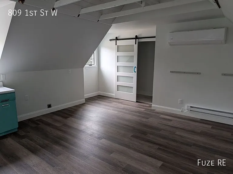 809 1st St W — Photo 21