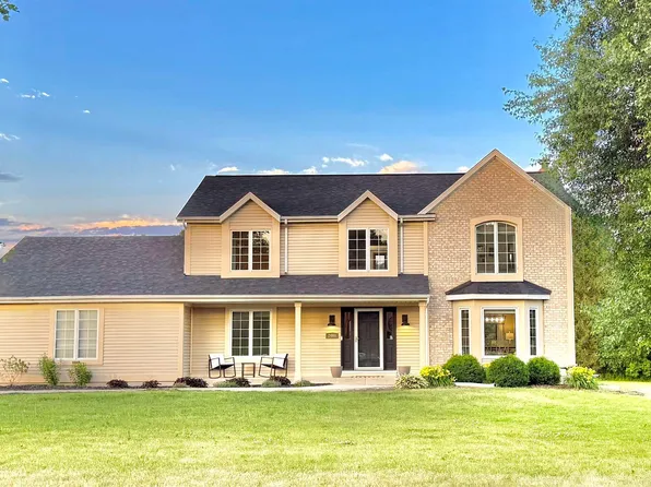 2444 Ball Dr, Richfield, WI 53076