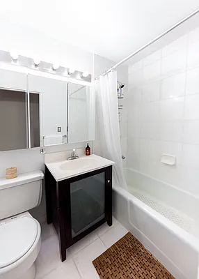 Sold by JSG Realty Corp | media 27