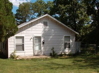 2516 Oakwood Ter, Haltom City, TX 76117