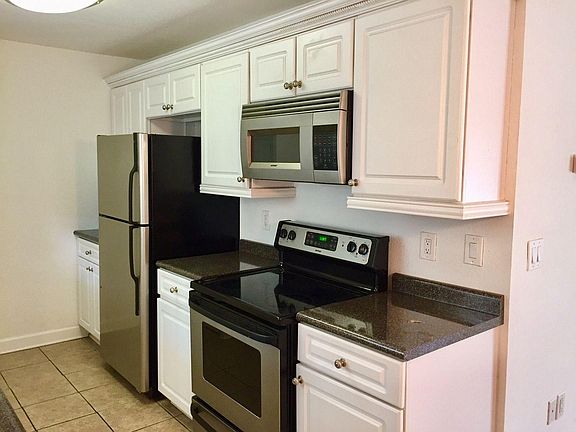 4th image of 1802 Jackson Ave W APT 163
