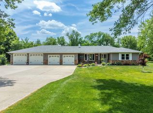 2641 Canterbury Rd, Muscatine, IA 52761