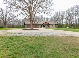 279 Old Wire Rd, Marshfield, MO 65706