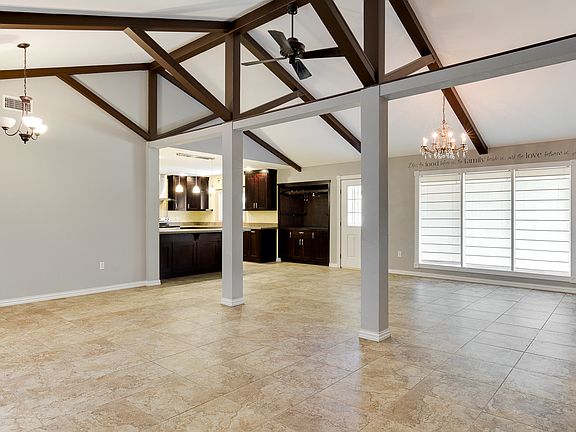 4th image of 505 Larkspur Ave