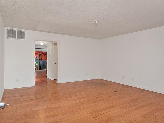 2nd image of 30 Conifer UNIT 30
