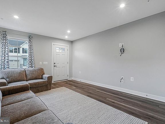 5th image of 14380 Longhouse Loop