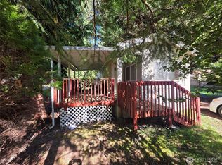1160 E Lakeshore Dr W, Shelton, WA 98584