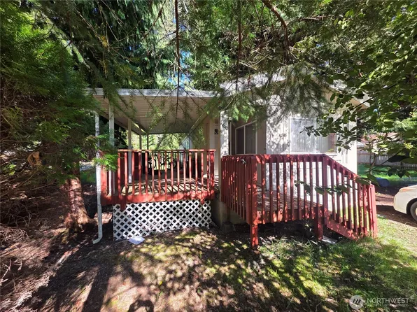 1160 E Lakeshore Drive W, Shelton, WA 98584