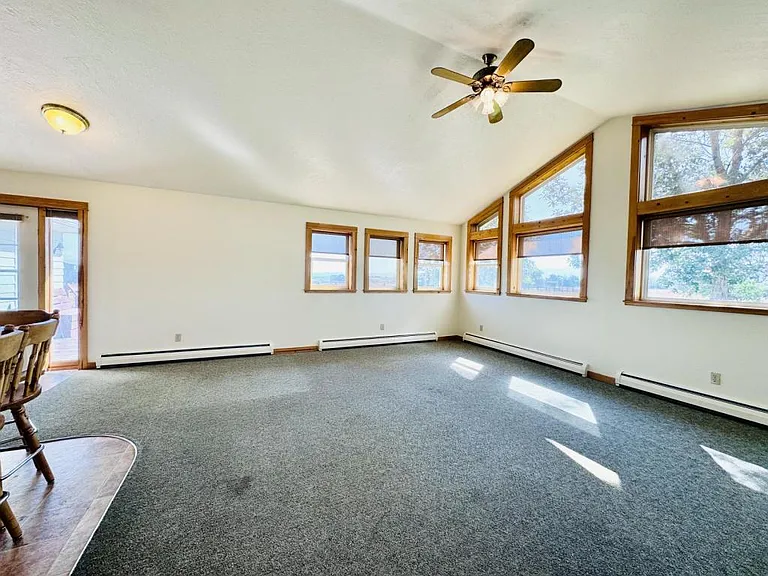 3675 Juniper Dr — Photo 9