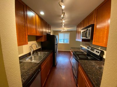 14300 32nd Ave NE APT 302, Seattle, WA, 98125