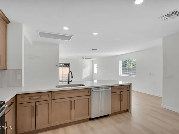 39605 N ZAMPINO Street, San Tan Valley, AZ 85140