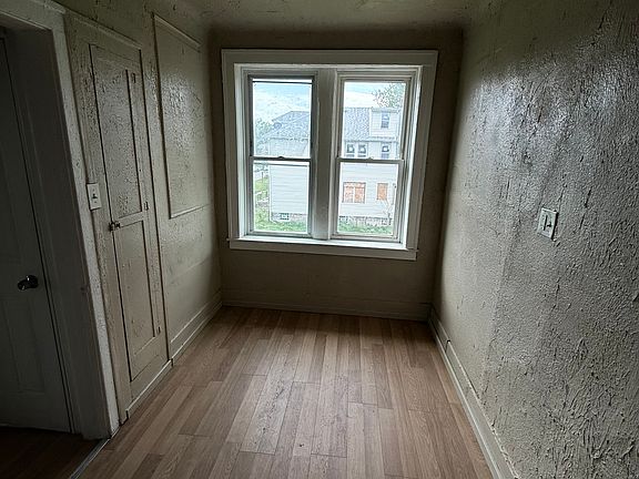 5th image of 16853 Log Cabin St #6