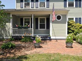 165 Robin Hollow Rd, West Greenwich, RI 02817