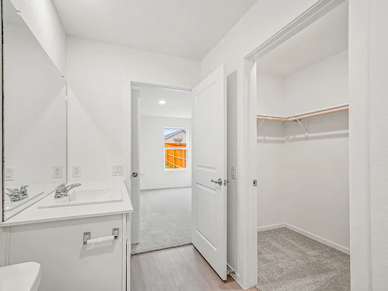 3911 Bates Pl — Photo 13