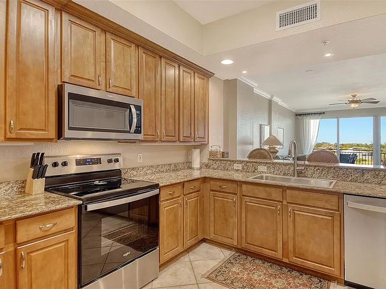 5100 Jessie Harbor Dr #504 — Photo 24