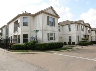 1703 Redwing Cove Dr, Houston, TX 77009