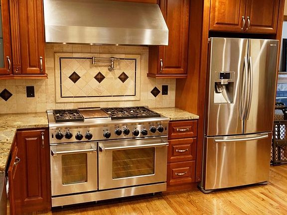 3rd image of 22634 NE 26th Ct