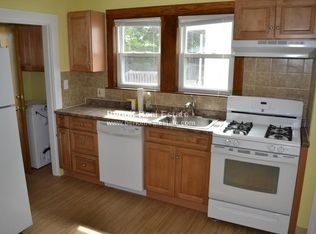 43 Murray Hill Rd #2, Cambridge, MA 02140