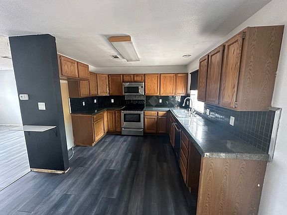 2nd image of 4137 Toronto Cir